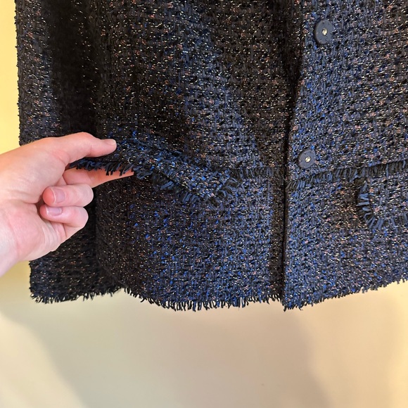 Ann Taylor Blazer - size 6T - Picture 3 of 7